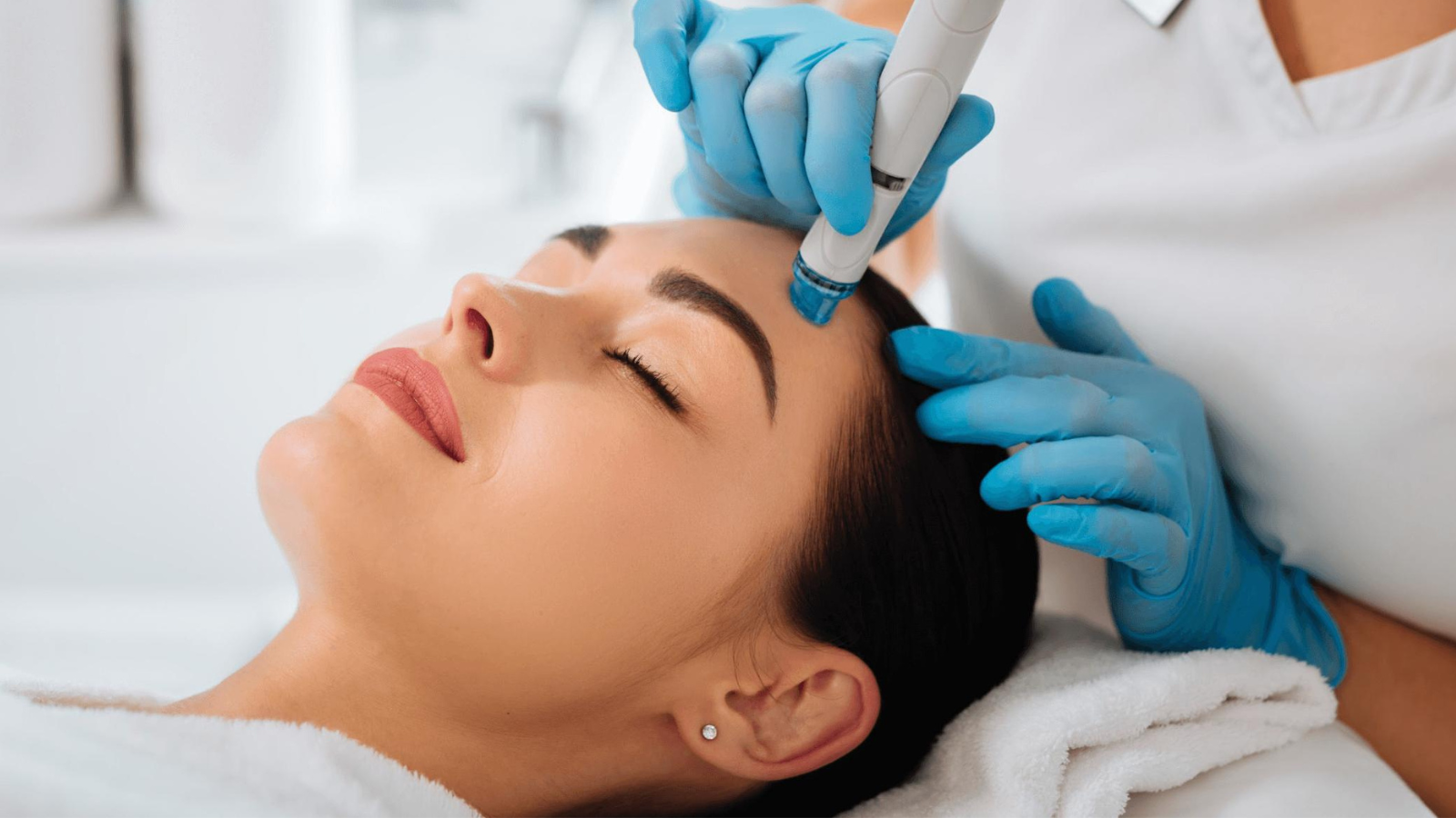 Hydra Touch: peeling, exfoliación, extracción y limpieza. Todo en uno.